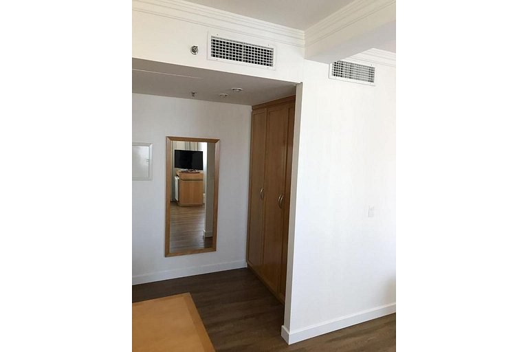 CHARMOSO FLAT NA OSCAR FREIRE