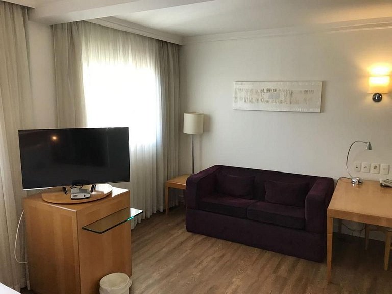 CHARMOSO FLAT NA OSCAR FREIRE