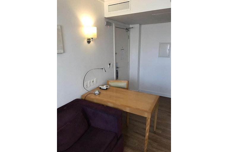 CHARMOSO FLAT NA OSCAR FREIRE