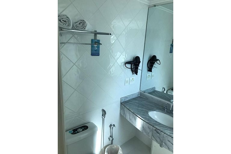 CHARMOSO FLAT NA OSCAR FREIRE