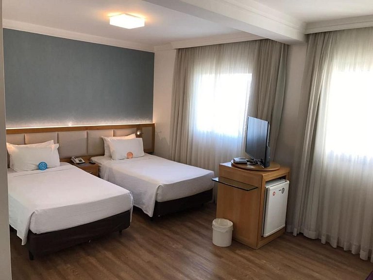 CHARMOSO FLAT NA OSCAR FREIRE