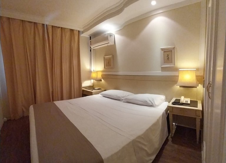 CHARMOSO FLAT NA VILA OLIMPIA