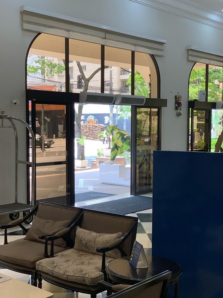 CHARMOSO FLAT NA VILA OLIMPIA