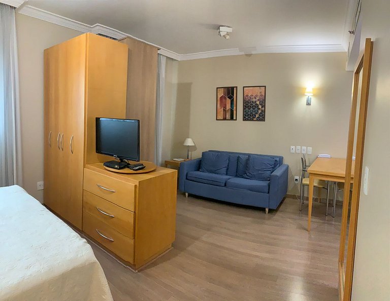 Charmoso Flat na rua Oscar Freire