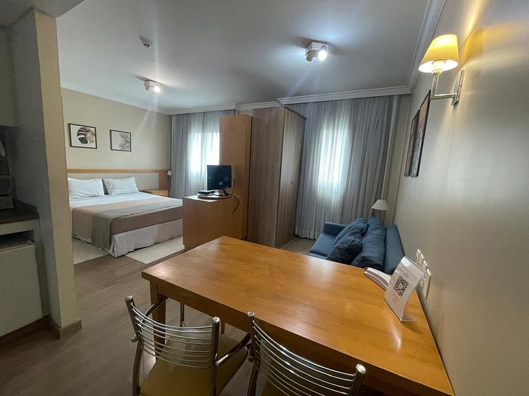 Charmoso Flat na rua Oscar Freire