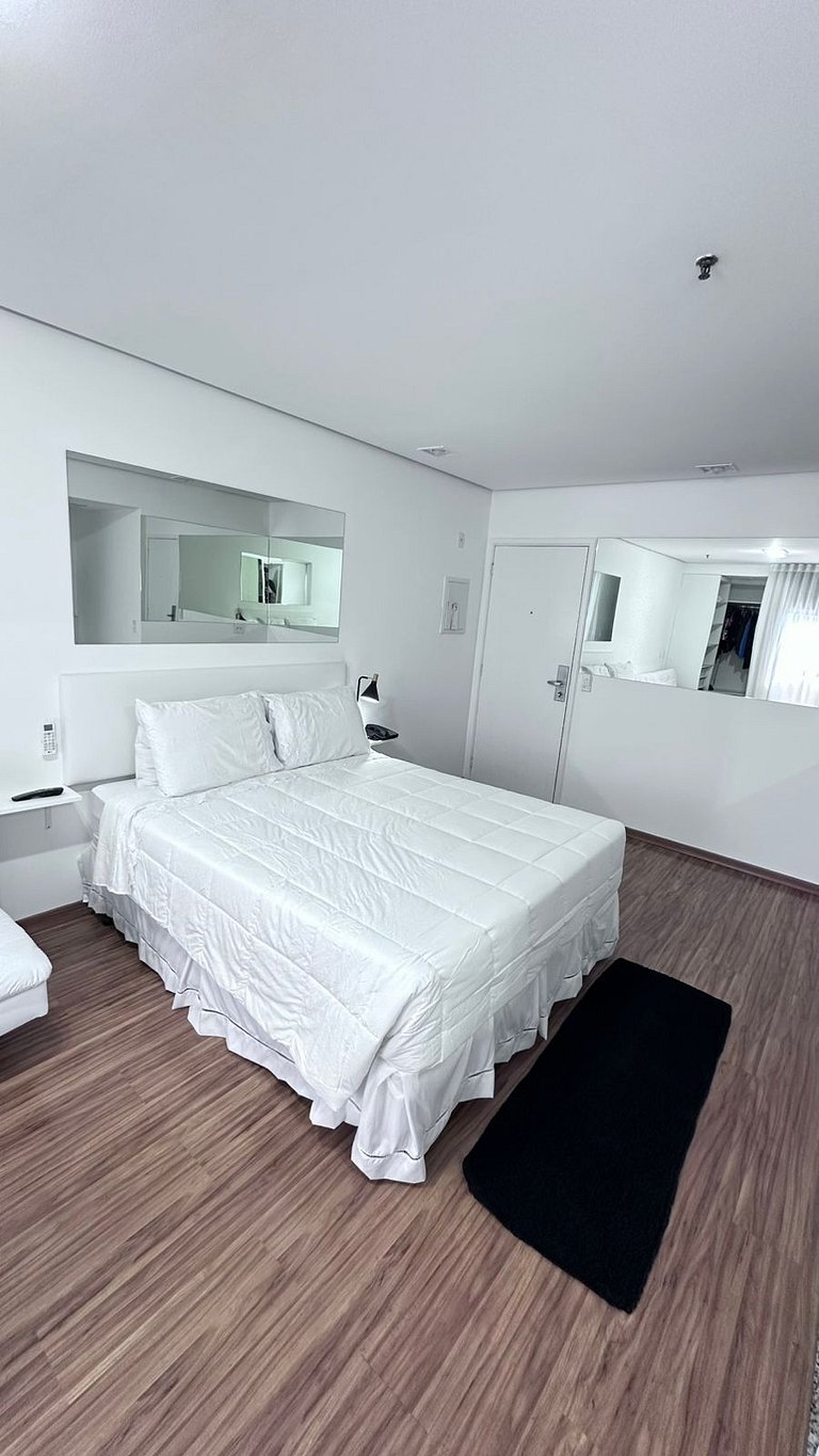 Charmoso Flat nas Nações Unidas Mercure